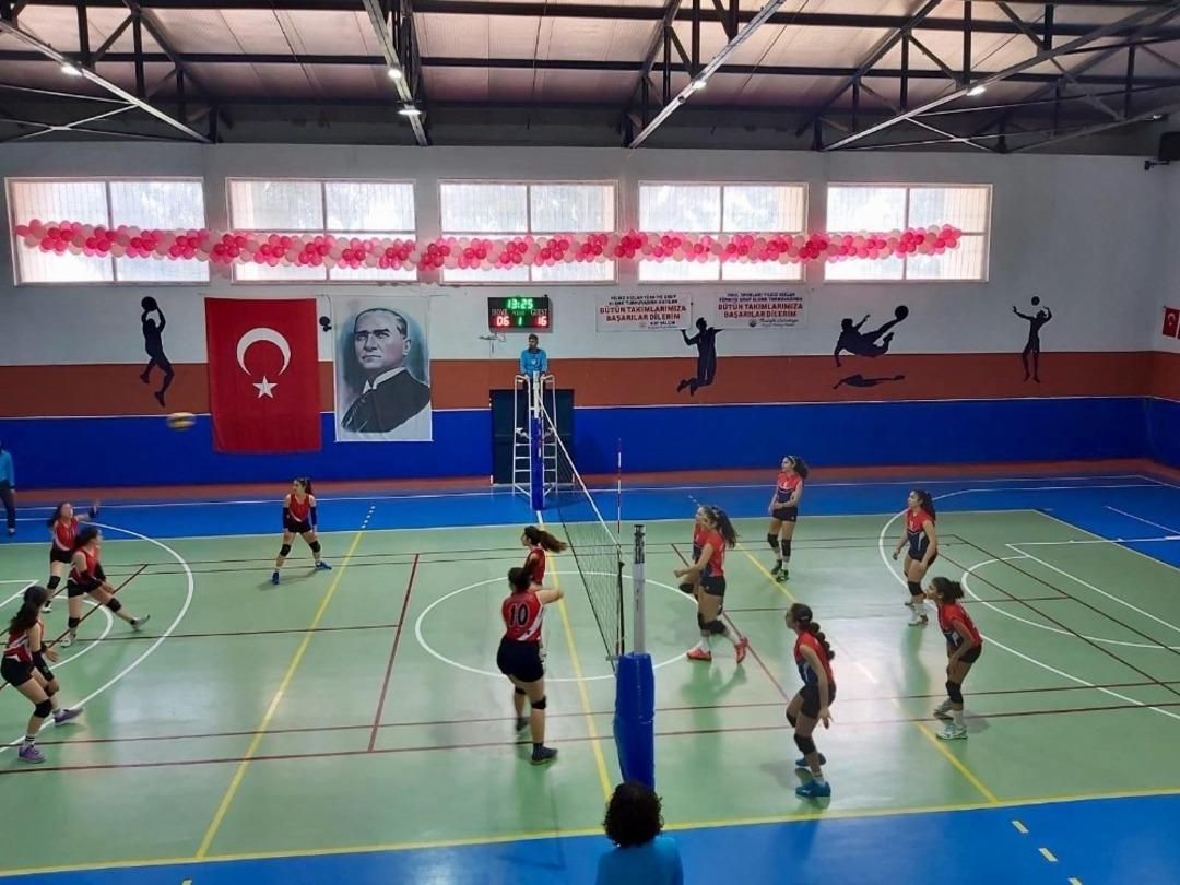 Voleybol Yıldızlar T&uuml;rkiye Grup Birinciliği sona erdi