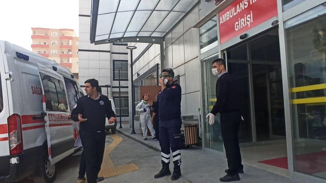 Hastanede koronavir&uuml;s paniği! Girişleri kapatılınca...