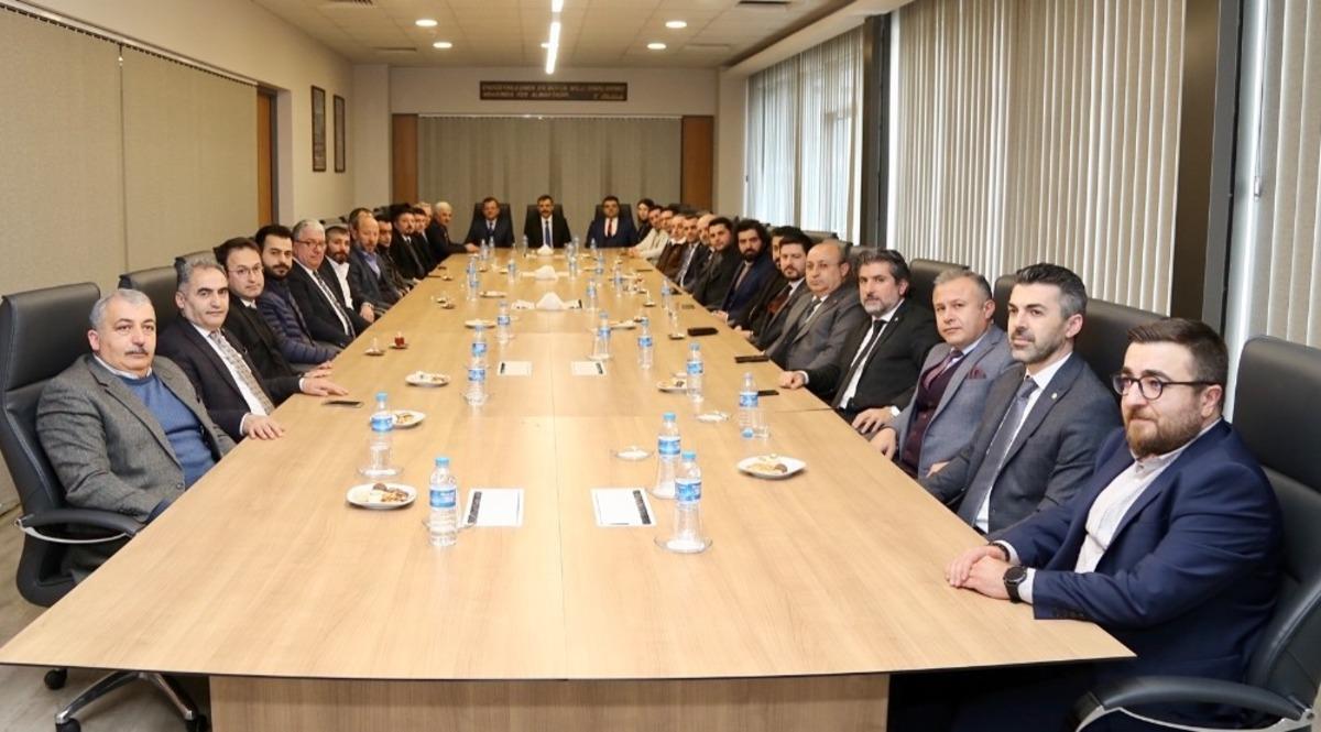 Vali &Ccedil;ift&ccedil;i&rsquo;den hayırsevelere teşekk&uuml;r