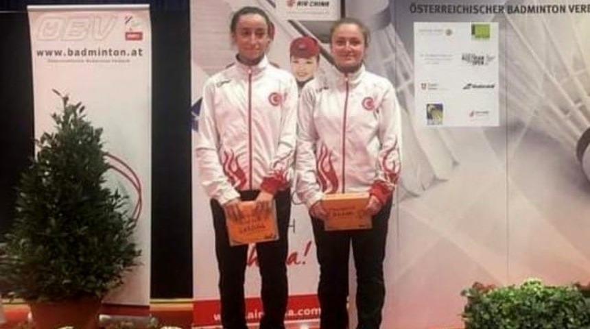 Erzincanlı sporcular Avusturya&rsquo;dan g&uuml;m&uuml;ş madalya ile d&ouml;nd&uuml;