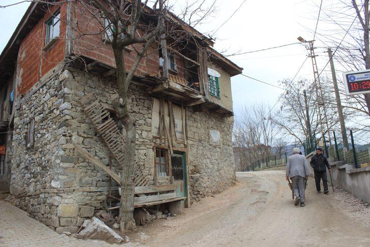 Dedeler köyünde 600 yıldır davul zurna çalmak yasak G4
