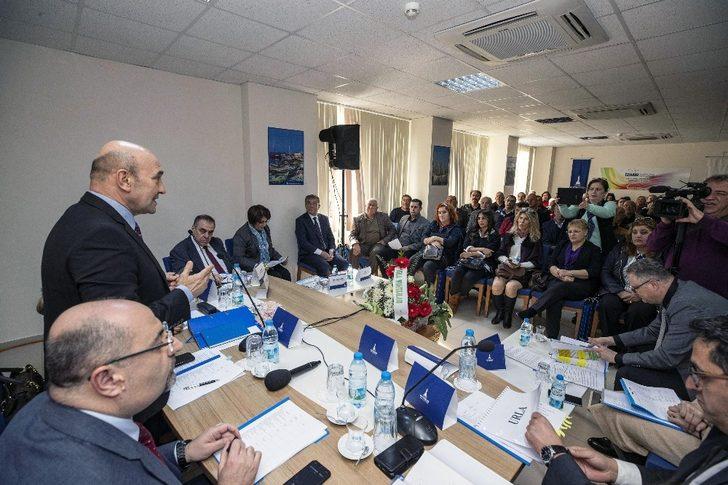 Tunç Soyer Urlalı muhtarlarla buluştu G1