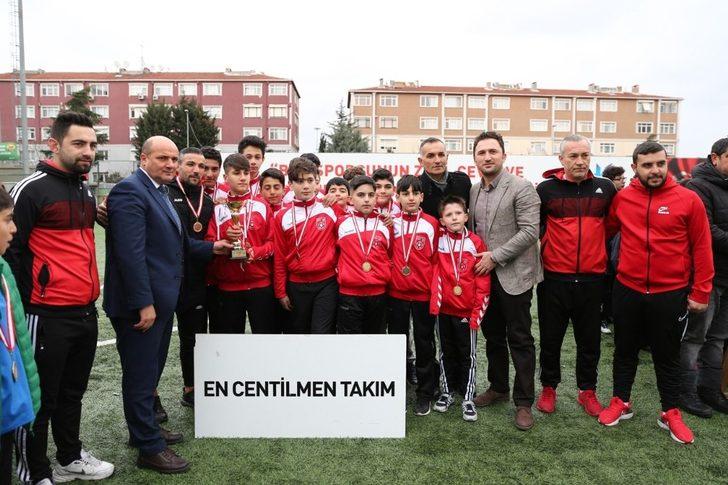 Küçükçekmece minikler başkanlık kupası sahibini buldu G2