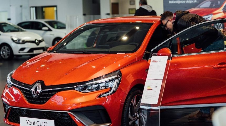 Yeni Renault Clio 5, tasarımı ve s&uuml;r&uuml;ş kalitesiyle dikkat &ccedil;ekiyor