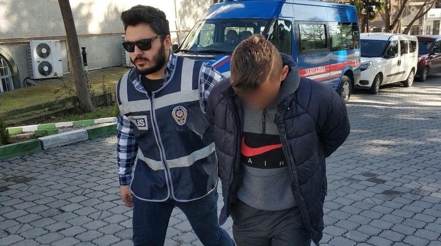 Evden hırsızlık iddiasına gözaltı