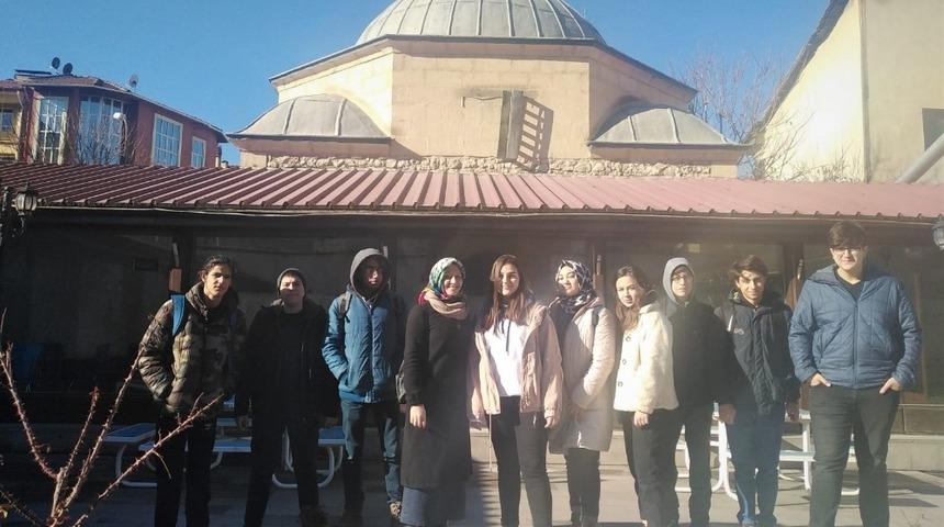 R&uuml;stem Paşa Medresesi&rsquo;nde ders