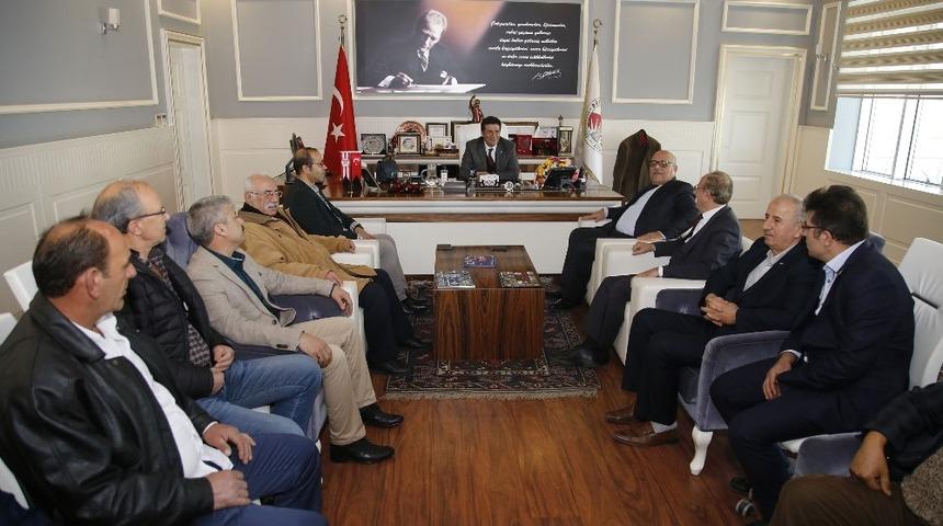 Başkan Genç, Akdeniz Konyalılar Federasyonu üyelerini ağırladı