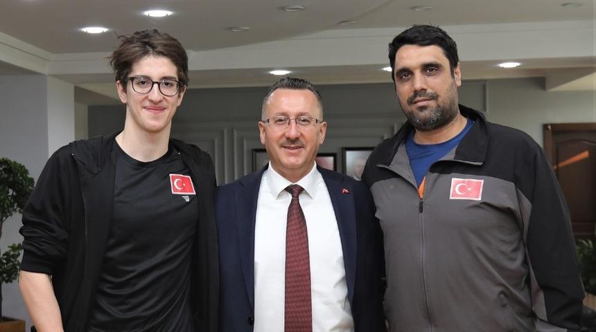 Şampiyon Batuhan Türkiye’yi temsil edecek