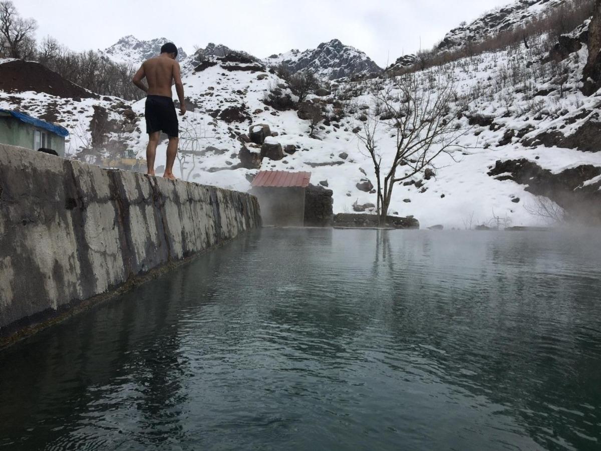 Kato Dağı&rsquo;ndaki kaplıca ziyaret&ccedil;ilerin akınına uğradı