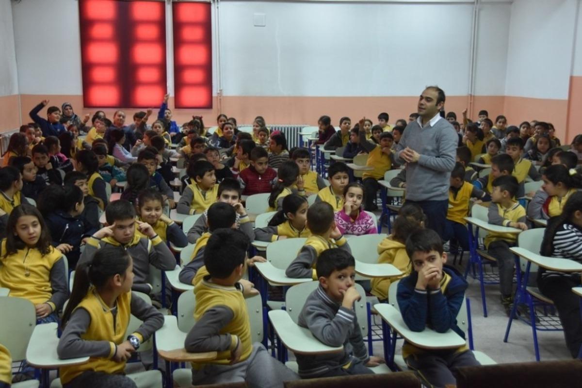 Kocasinan&rsquo;da &ccedil;ocuklar geri d&ouml;n&uuml;ş&uuml;m ve sıfır atık bilinciyle b&uuml;y&uuml;yor