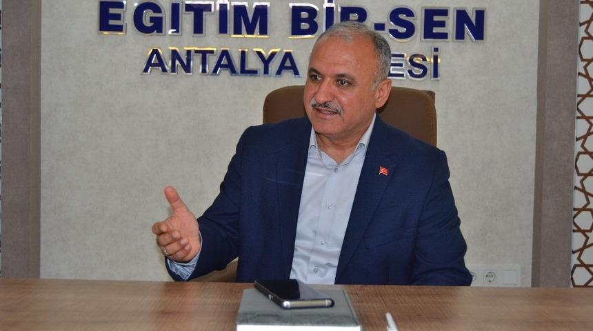 Eğitim Bir Sen Antalya Şube Başkanı Miran: &ldquo;Hocalı katliamının hesabı sorulmalı"