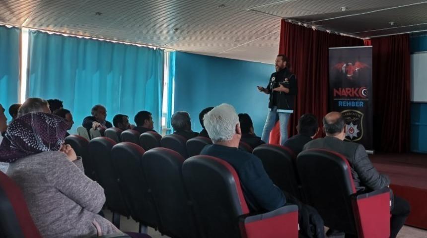 Bozyazı&rsquo;da okullarda madde bağımlılığına karşı bilgilendirme yapıldı