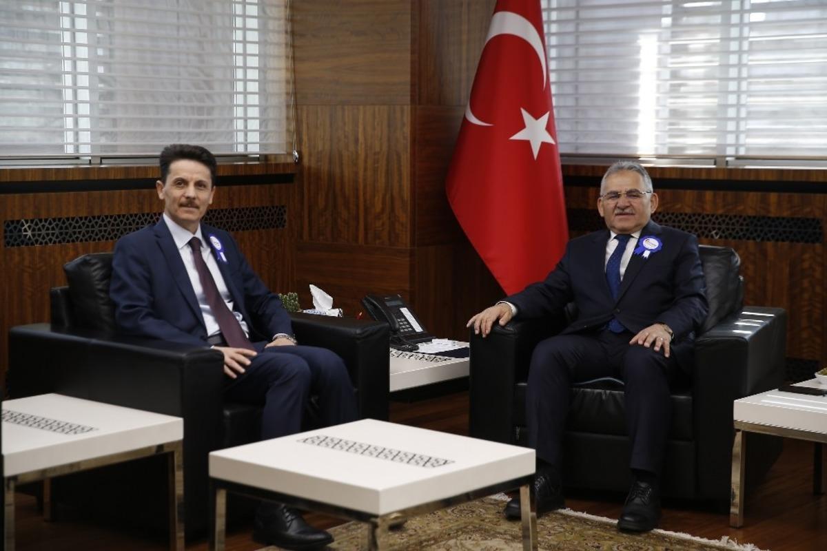 Başkan B&uuml;y&uuml;kkılı&ccedil;, Vergi Haftası nedeniyle Kayseri Vergi Dairesi Başkanı G&uuml;n&ccedil;avdı ile g&ouml;r&uuml;şt&uuml;