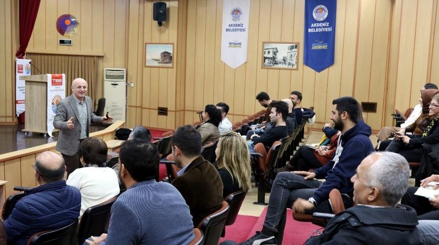 Akdeniz Belediyesi personeline imar mevzuatı anlatıldı