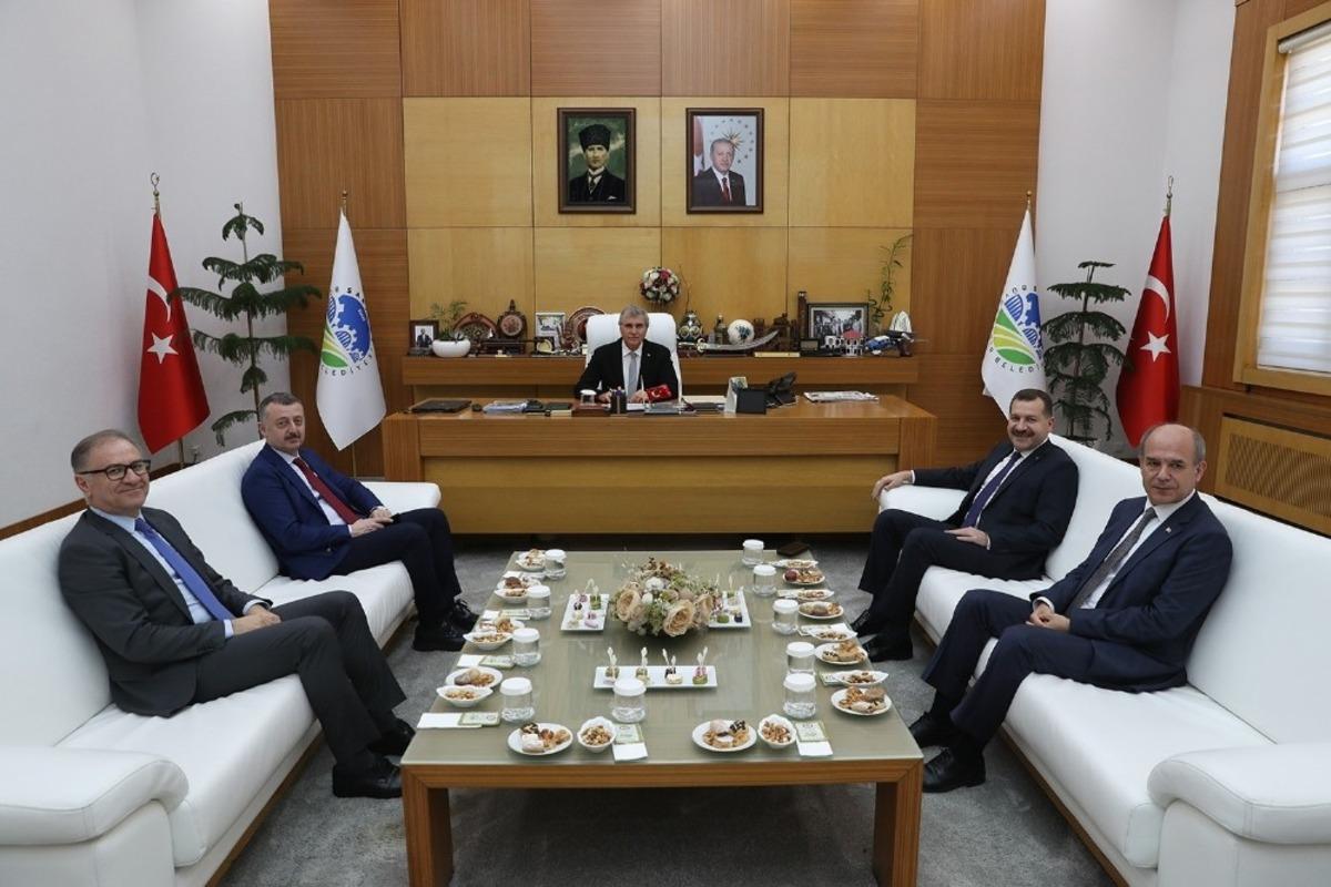 Başkan Y&uuml;ce, &ldquo;İnşallah hep birlikte AK Parti&rsquo;mizin &ccedil;ıtasını daha y&uuml;kseğe taşıyacağız&rdquo;