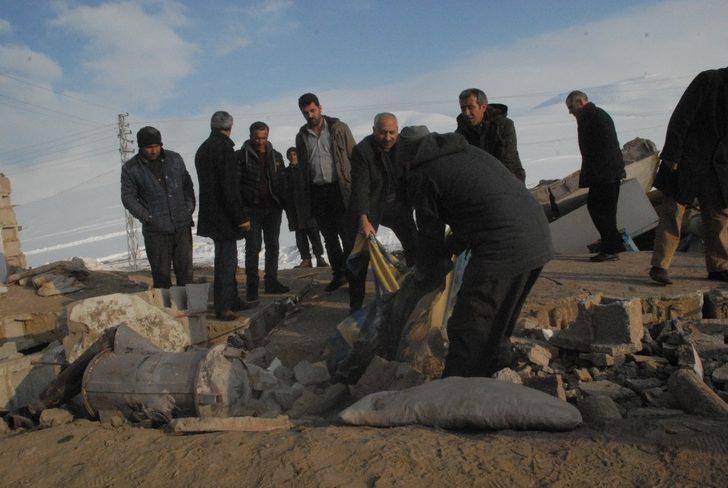 MHP’den depremzedelere ziyaret G3