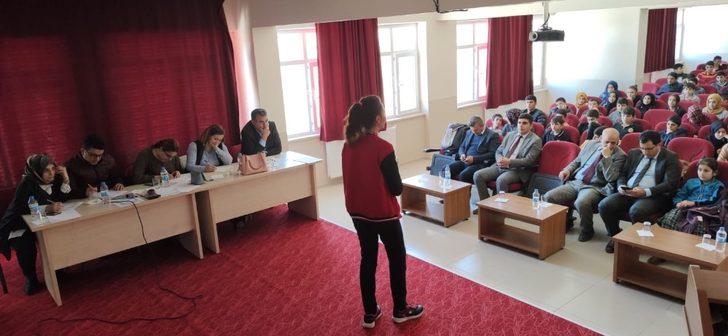 Çemişgezek’te İstiklal Marşı’nı güzel okuma yarışması G2