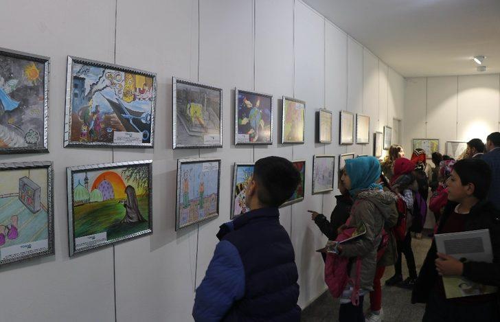 Çizimlerle 40 hadis yarışmasında dereceye girenlere ödülleri verildi G4