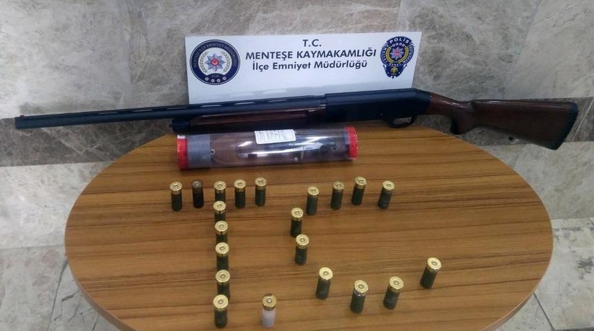 Eşine şiddet uygulan koca g&ouml;zaltına alındı