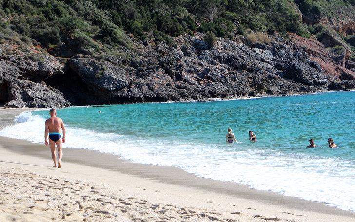Alanya plajları Şubat ayında da yazdan farksız! G3