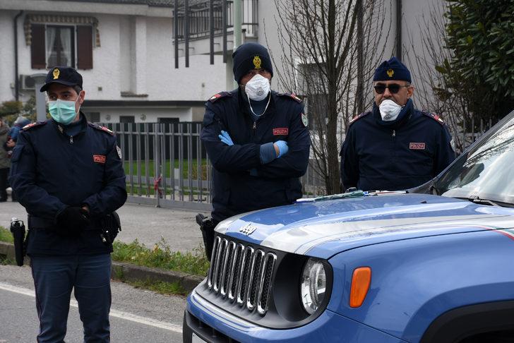 İtalya'da 11 kasaba koronavirüs karantinası altında! Stresten uyku hapı kullanıyorlar G3