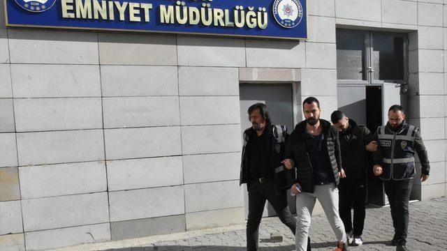 GÜNCELLEME - Samsun'da 30 adresten 33 su saati çaldıkları öne sürülen amca-yeğen yakalandı