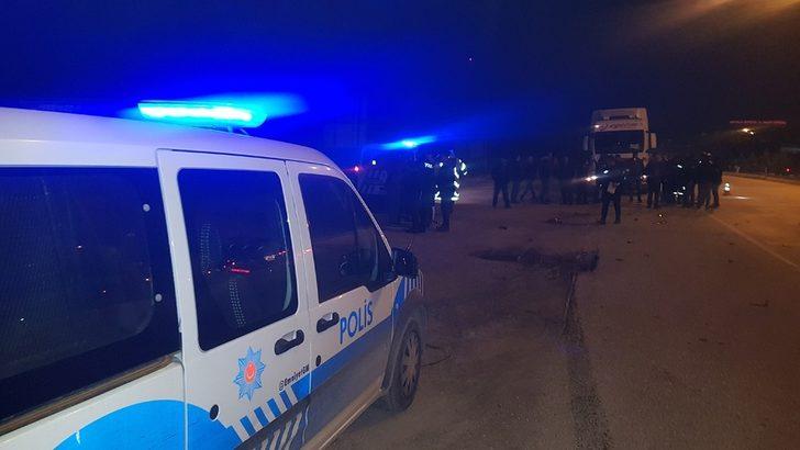 Tıra çarpan motosiklet sürücüsü ağır yaralandı G2