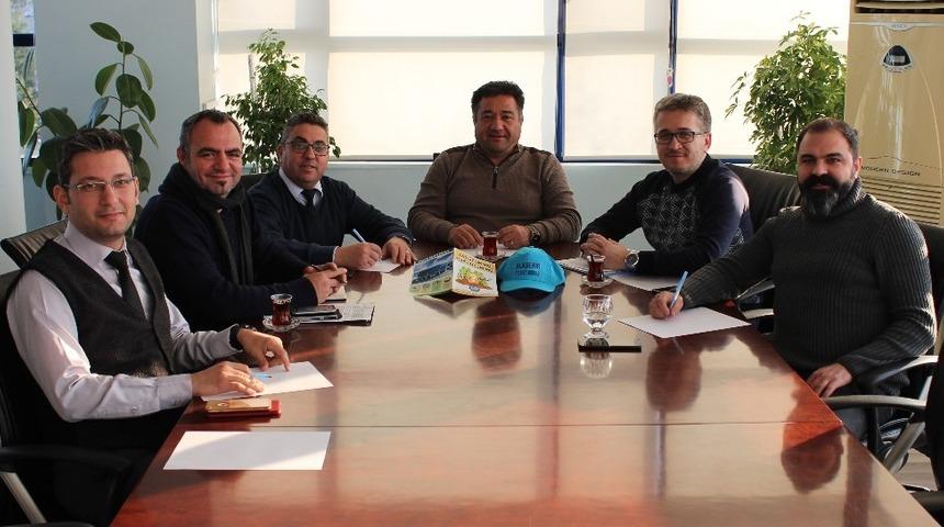 Alaşehir’de üzüm üreticilerine bilgilendirme toplantısı