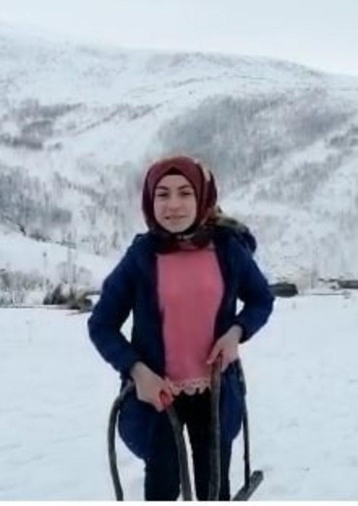 Demir ve tahtadan yaptıkları kayaklarla kaydılar G4