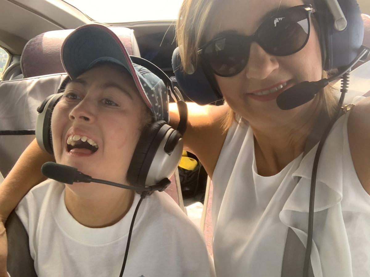 Doğduğunda 'Yaşamaz' denilen Melis, annesiyle 5 &uuml;lke gezdi, 21 yaşında hayatını kaybetti