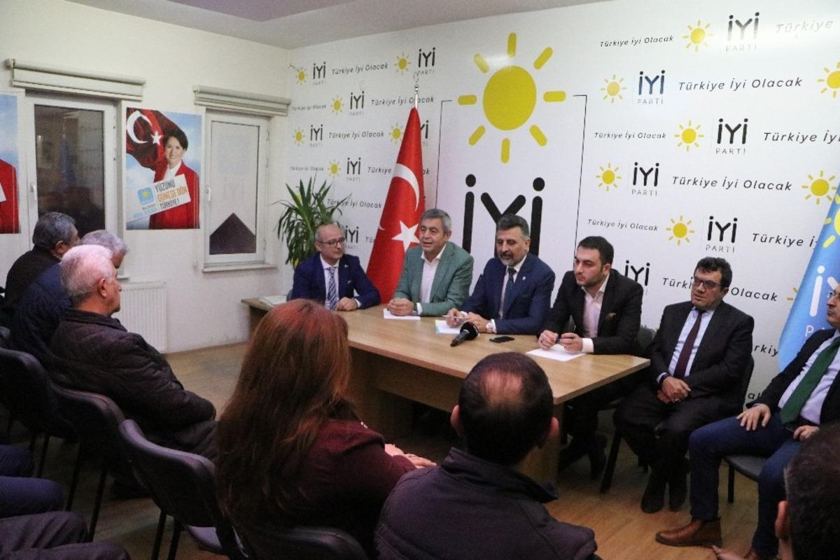Yurdaer Şahin, il&ccedil;e başkanlığına yeniden aday