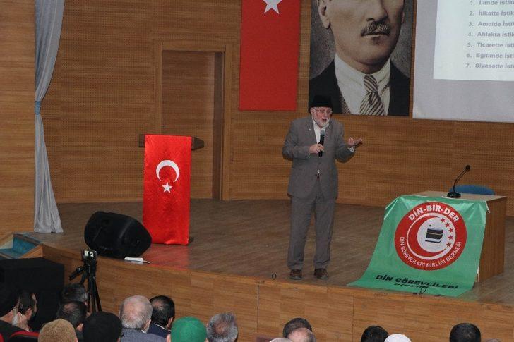 Necmettin Erbakan Kayseri’de anıldı G4