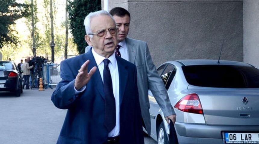 Eski Kara Kuvvetleri Komutanlarından Hikmet Köksal vefat etti