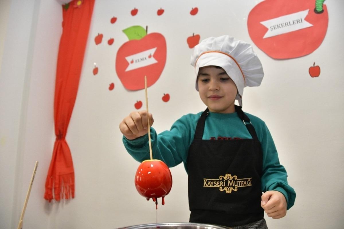 Elma bahane eğlence şahane