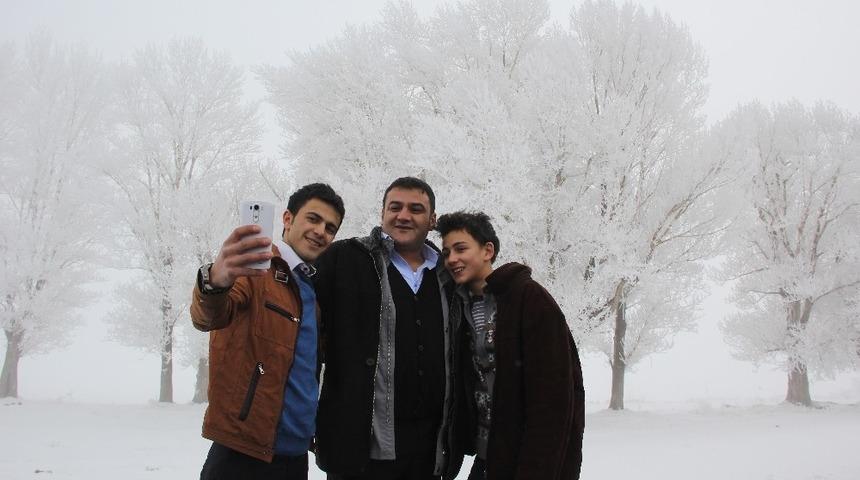 Doğu&rsquo;da soğuk hava: G&ouml;le eksi 25&rsquo;i g&ouml;rd&uuml;