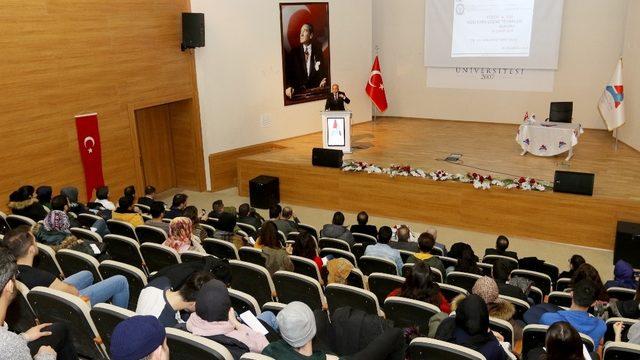 AİÇÜ’de “YÖKDİL ve YDS Kolay Soru Çözüm Teknikleri Semineri” düzenlendi