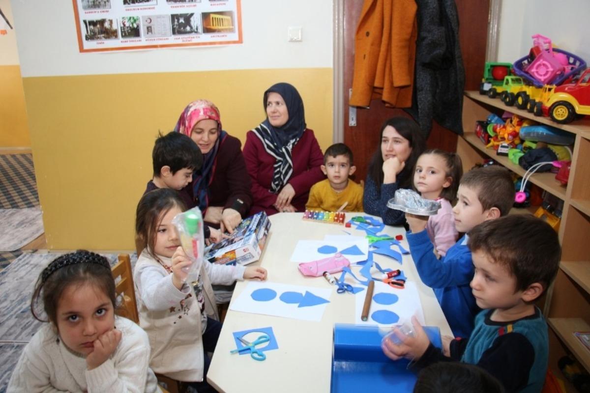 Cinsiyet algısını değiştirmek amacıyla minik &ouml;ğrencilerle proje &uuml;rettiler