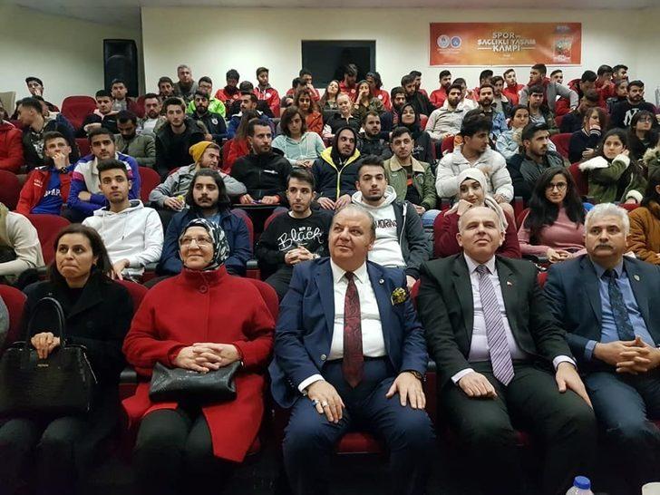 Kaymakam Caner Yıldız üniversite gençliği ile buluştu G2