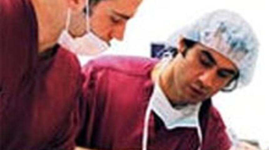 T&uuml;rk Doktordan M&uuml;thiş Buluş