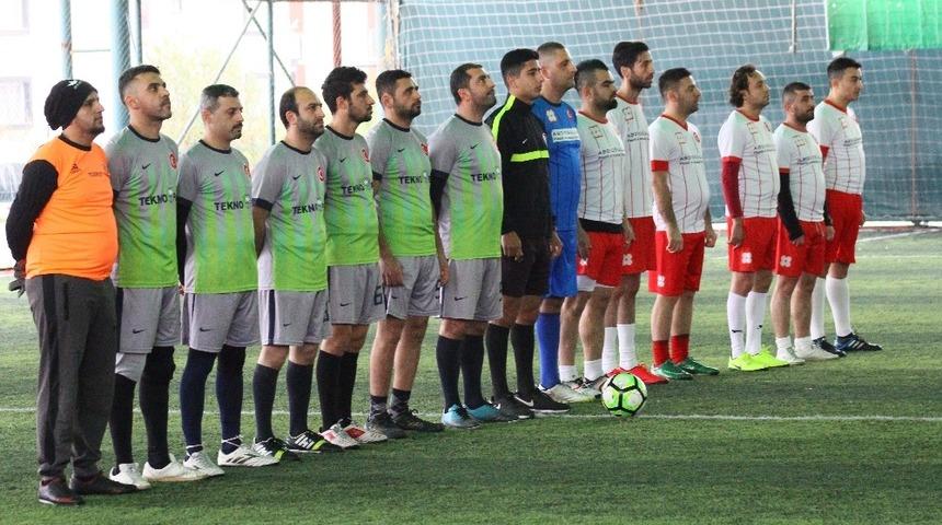 AOSB 8. Futbol Turnuvası&rsquo;nda 4&rsquo;&uuml;nc&uuml; hafta