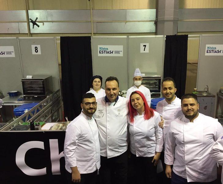 Türk Bayrağı, Yunanistan’ın başkentinde dalgalandı G4