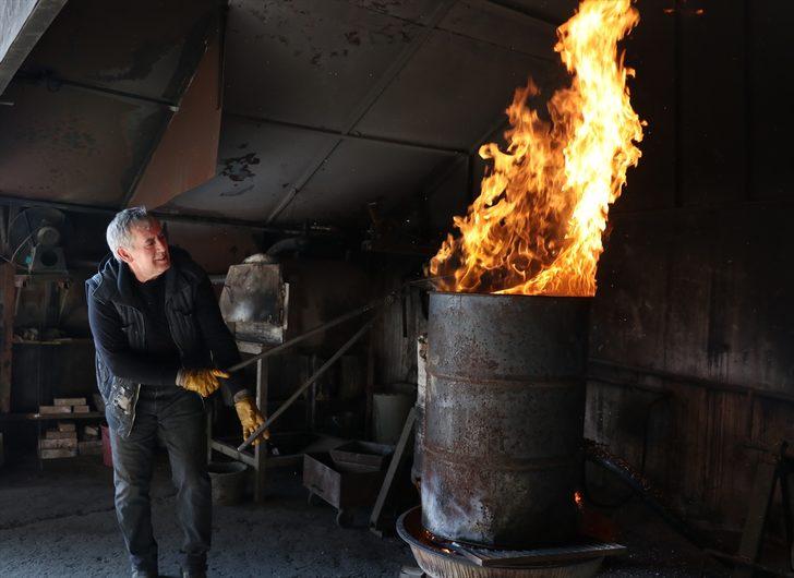 Çöpe karışan altın tozlarından yepyeni altın külçeleri üretiyorlar G2