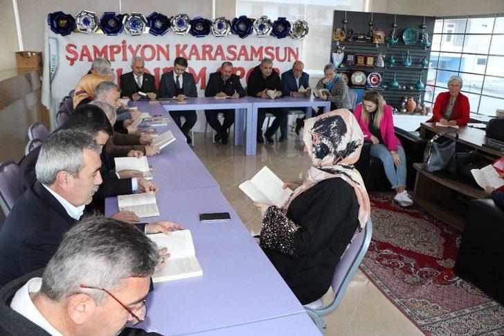 Muhtarlardan bin kitap bağışı G1