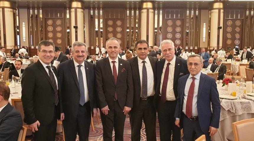 Başkan Acar: "Sanayi b&ouml;lgesi adına eğitime desteği esirgemeyiz"