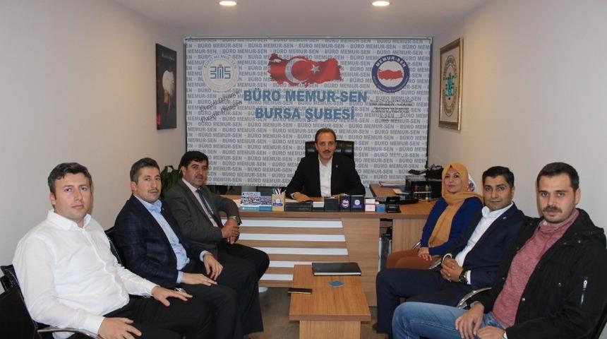 Maliye &ccedil;alışanları emeklerinin karşılığını istiyor