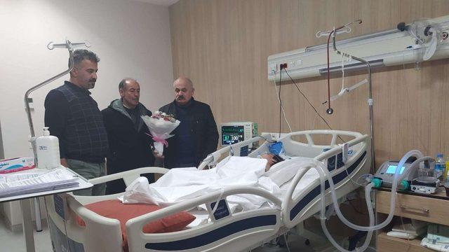 Ankara derneğinden minik Akar’a ziyaret