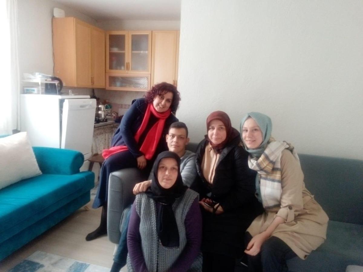 105 yaşında ilk doğum g&uuml;n&uuml;n&uuml; kutladı