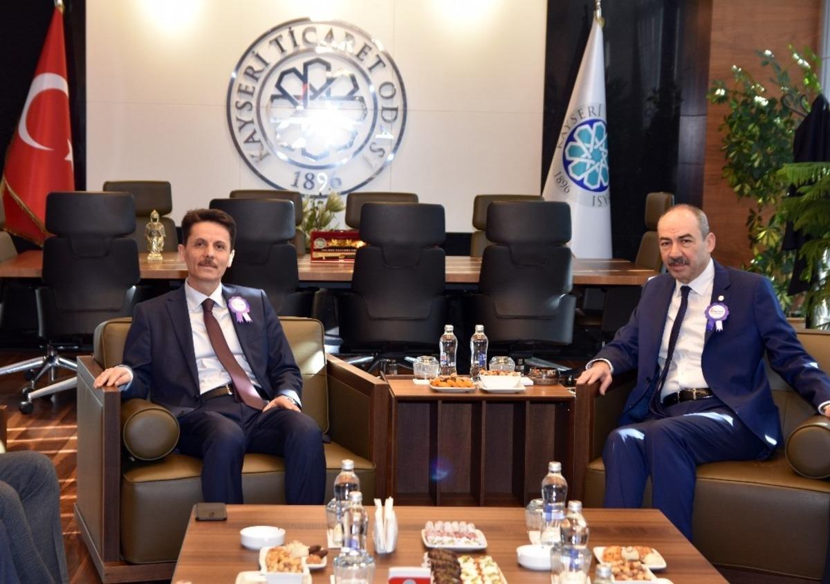 Vergi Dairesi Başkanı G&uuml;n&ccedil;avdı&rsquo;dan Başkan G&uuml;lsoy&rsquo;a Ziyaret