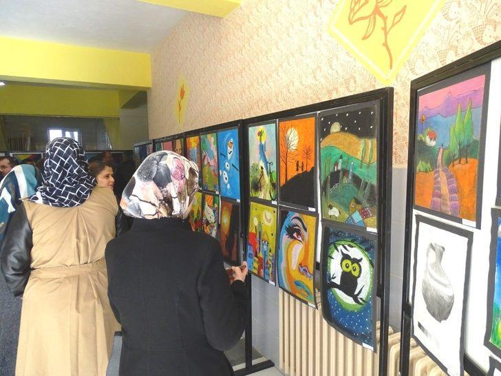 Hisarcık’ta Pastel Resim sergisi açıldı G3