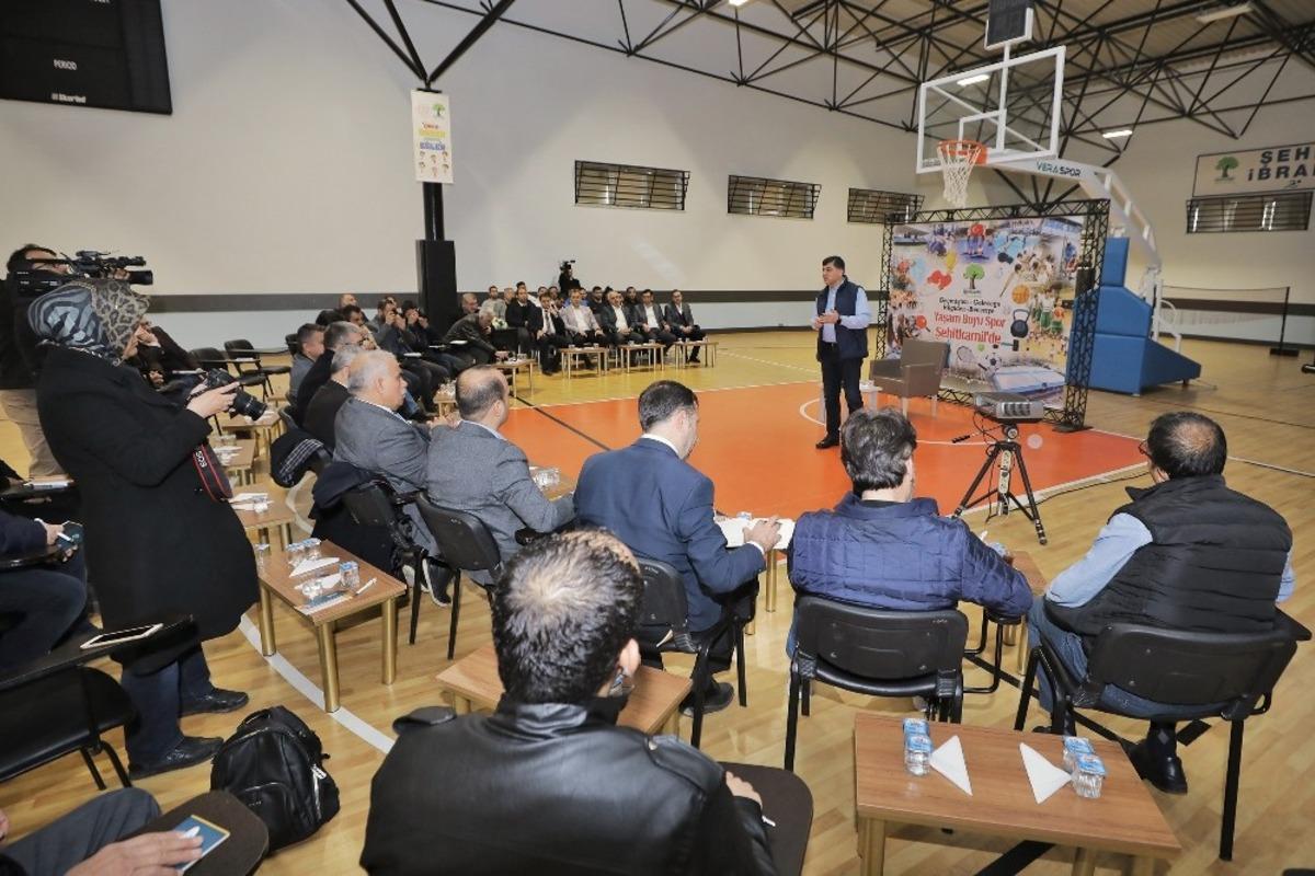 Başkan Fadıloğlu&rsquo;ndan spor muhabirleri ve yazarlarına teşekk&uuml;r